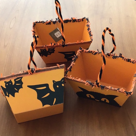 Halloween Treat Containers - Set of 3 - Picture 1 of 5